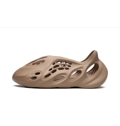 Тапочки мужские Adidas Yeezy Foam Runner Brown GV6842