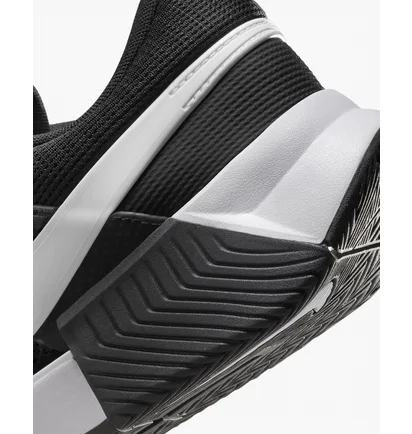 Кросівки чоловічі Nike Zoom Gp Challenge 1 Hard Court Tennis Shoes Black FB3147-001