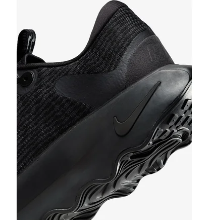 Кроссовки мужские Nike Motiva Black DV1237-003