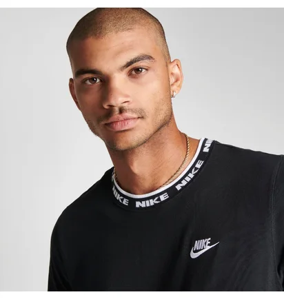 Футболка чоловіча Nike Sportswear Club Futura Logo T-Shirt Black FB7309-010