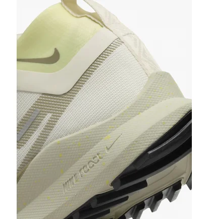 Кроссовки женские Nike Pegasus Trail 4 Gore-Tex Waterproof Trail Running Shoes Beige DJ7929-101