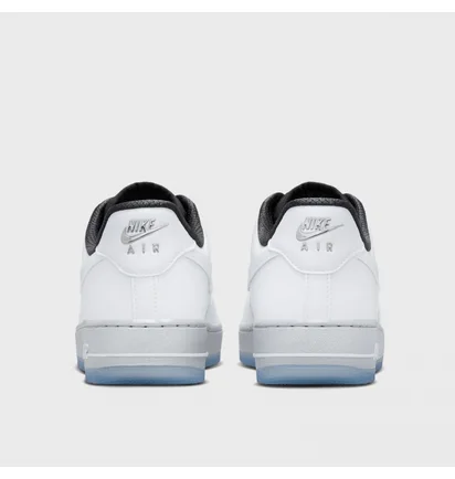 Кроссовки женские Nike Air Force 1 07 Se White DX6764-100