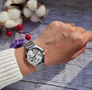 Часы женские Casio Timeless Collection LTP-V300D-7A2
