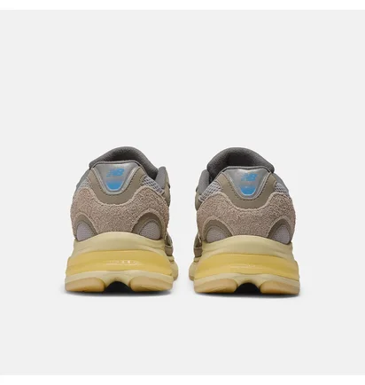 Кроссовки унисекс New Balance 2010 Beige U2010GD