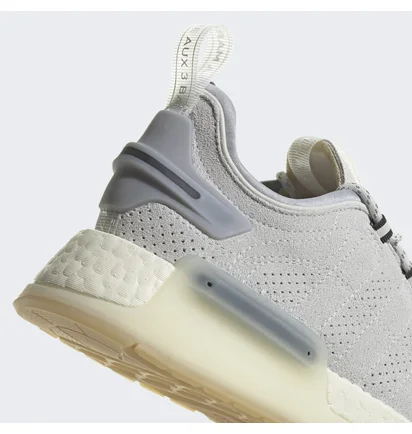 Кроссовки мужские Adidas Nmd_R1 V3 Shoes Grey Gx2090