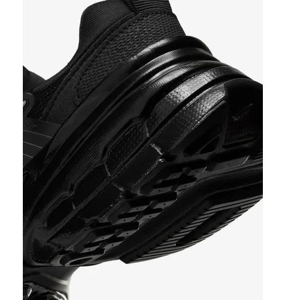 Кросівки жіночі Nike V2K Run Black HQ1582-001