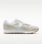 Кроссовки женские Nike Md Runner 2 White/Beige 749869-019