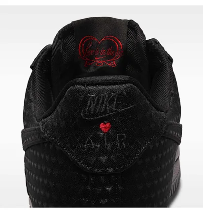 Кросівки чоловічі Nike Air Force 1 Retro Valentine’S Day MenS Shoes Black IB6836-001