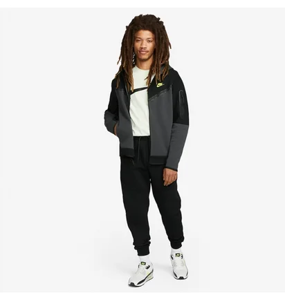Толстовка чоловіча Nike Sportswear Tech Fleece Full-Zip Hoodie Black DV0537-011