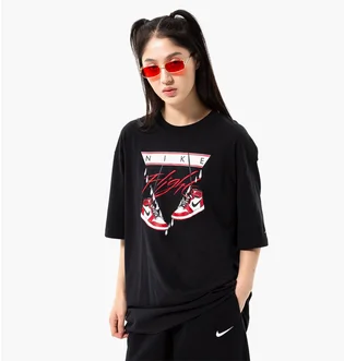 Футболка женская Air Jordan T-Shirt W J Flight Shoe Gfx Os Black Dv1411-010