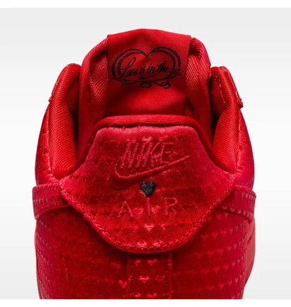 Кроссовки мужские Nike Air Force 1 Retro Valentine’S Day MenS Shoes Red IB6836-600