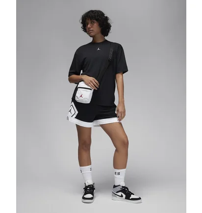 Футболка женская Air Jordan Sport Diamond Short-Sleeve Top Black FN5116-010