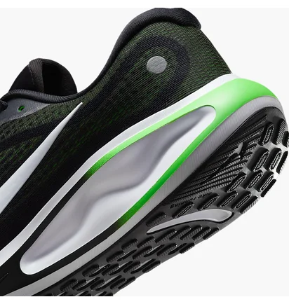 Кросівки чоловічі Nike Journey Run Black FN0228-007