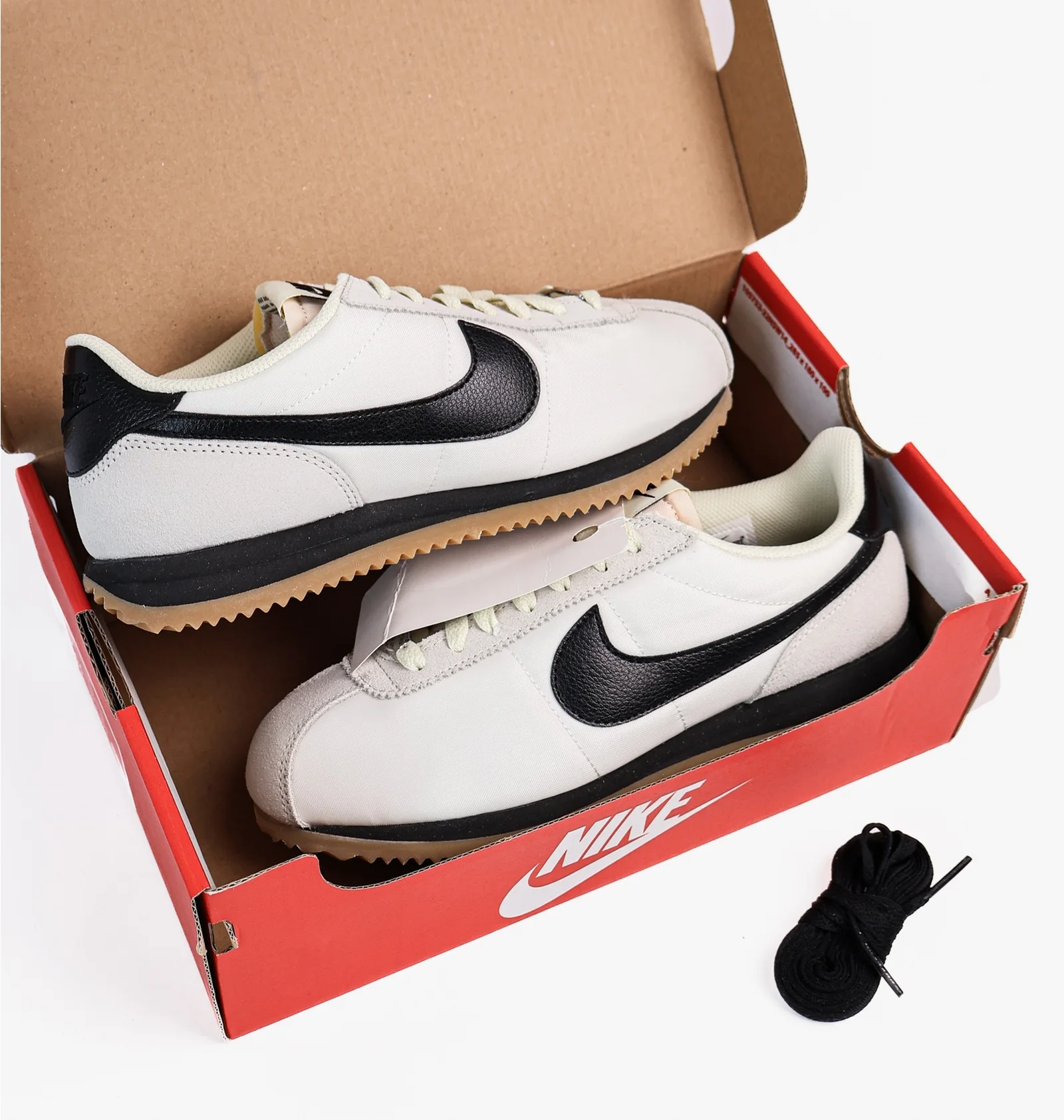 ᐉ Кроссовки женские Nike Cortez W Txt White HM9987-001 - купить в