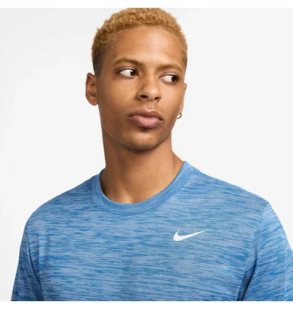 Футболка мужская Nike Dri-Fit Blue FQ3808-412