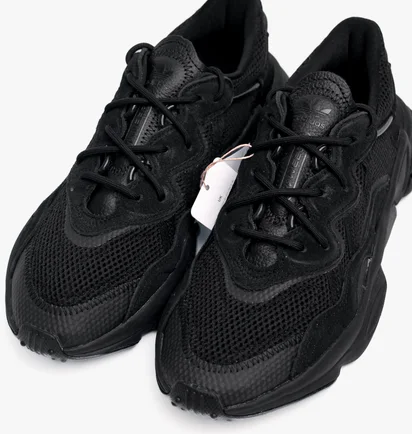 Кросівки унісекс Adidas Ozweego Black EE6999