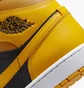 Кроссовки женские Air Jordan Wmns Air 1 Mid Orange BQ6472-700