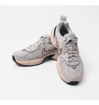 Кросівки жіночі Nike V2K Run White FD0736-004