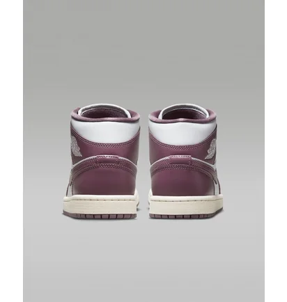 Кросівки жіночі Air Jordan 1 Mid Shoes White/Bordo BQ6472-050