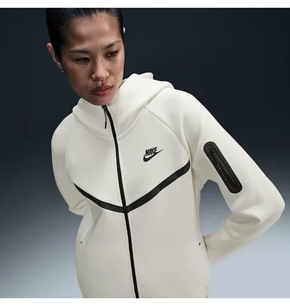 Спортивний костюм жіночий Nike Sportswear Tech Fleece Windrunner Beige HV6747-110__HV6779-110