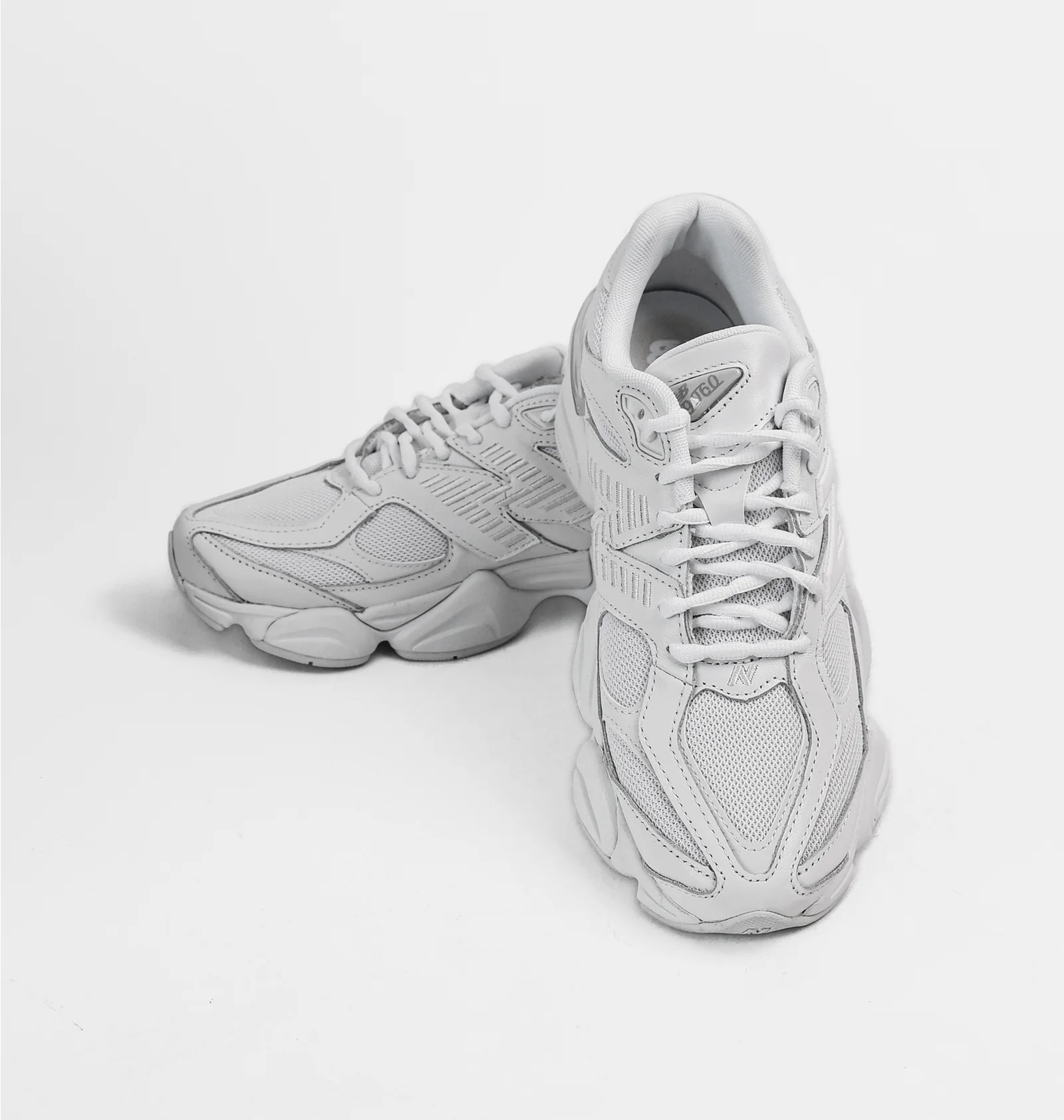 ᐉ Кросівки унісекс New Balance 9060 Shoes White U9060NRJ