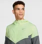 Ветровка мужская Nike Impossibly Light Windrunner Running Jacket Green/Grey HV6521-701
