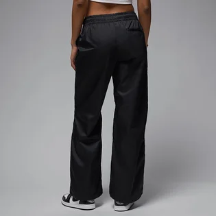 Штаны женские Air Jordan Brooklyn Black HF9465-010