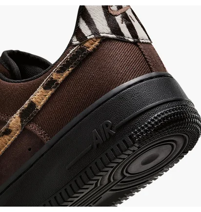Кросівки жіночі Nike Air Force 1 07 Brown HV6356-200