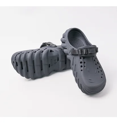 Тапочки чоловічі CROCS Echo Clog Grey 207937-0Z3