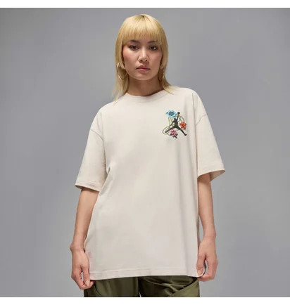 Футболка жіноча Air Jordan Graphic Beige IH2382-104