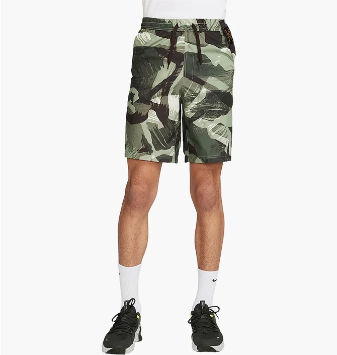 Шорты мужские Nike Form Dri-Fit 9 Unlined Versatile Shorts Green/Black FN3046-386