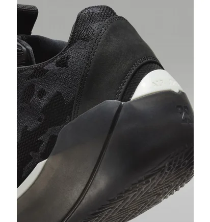 Кроссовки унисекс Air Jordan Xxxix Lumier Basketball Shoes Black FQ0213-001