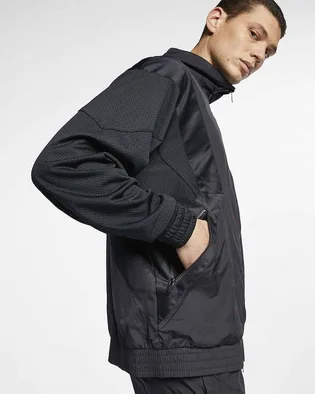 Ветровка унисекс Nike Flight Warm-Up Jkt Black Ao0555-010