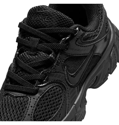 Кросівки дитячі Nike V5 Rnr Black HQ6412-002