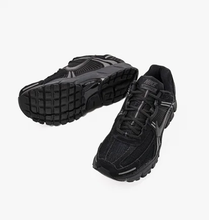 Кроссовки мужские Nike Zoom Vomero 5 Black HF1553-001