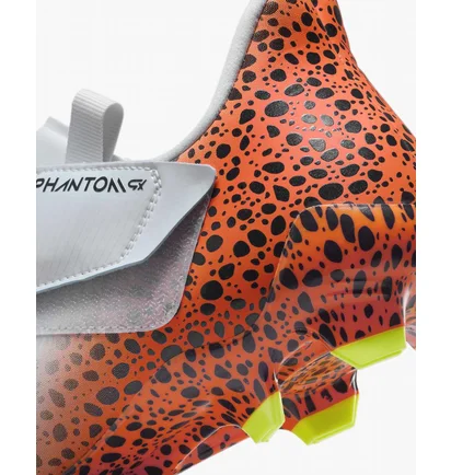 Бутси унісекс Nike Phantom Gx 2 Academy Easyon Electric Mg Low-Top Soccer Cleats White/Orange FN8199-900
