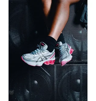 Кросівки жіночі Asics Gel-Kinetic Fluent Grey 1203A939-020