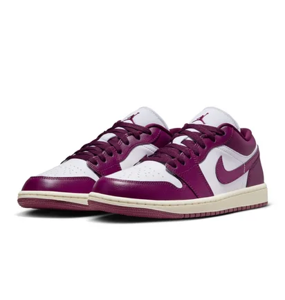 Кросівки жіночі Air Jordan 1 Low Violet/White DC0774-161