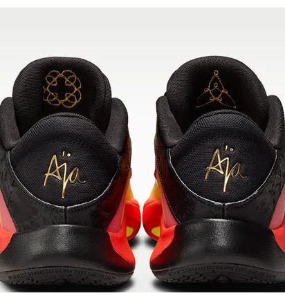 Кроссовки унисекс Nike A One A S W AJa Wilson Basketball Shoes Black/Orange HQ1728-001