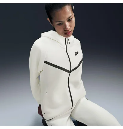 Спортивний костюм жіночий Nike Sportswear Tech Fleece Windrunner Beige HV6747-110__HV6779-110