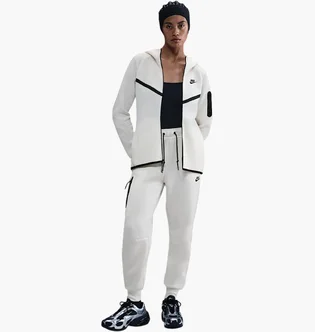 Спортивний костюм жіночий Nike Tech Fleece Grey HV6747-133__HV6779-133
