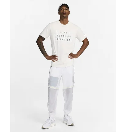 Футболка мужская Nike Dri-Fit Run Division Running T-Shirt White FJ2356-030