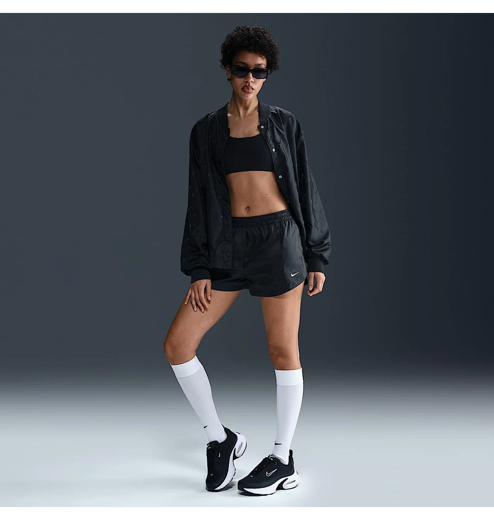 ᐉ Шорти жіночі Nike Wr Wvn Mr 2 Ltwt Sht Black HM8402-010