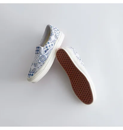 Кроссовки мужские Kith For Vault By Vans Azulejo Tile Og Classic Slip-On Lx White VN0A32QNWHT