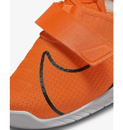 Кросівки унісекс Nike Romaleos 4 Orange CD3463-801