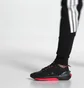 Кроссовки унисекс Adidas Avryn Shoes Black Hp5980