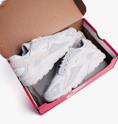 Кроссовки мужские Nike Air Huarache Runner Casual Shoes Beige DZ3306-100