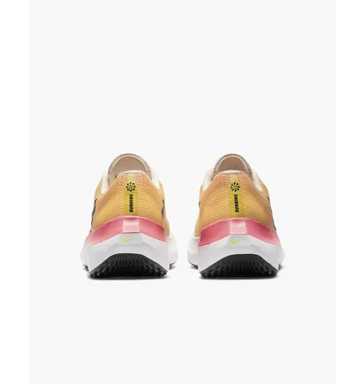 Кроссовки женские Nike Zoom Fly 5 Orange DM8974-700