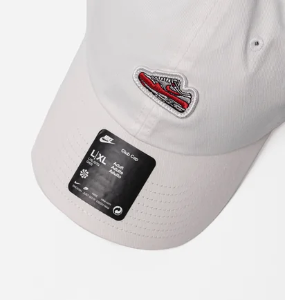 Кепка унісекс Nike Club Cap U Cb Armx Ptch L Beige FN4402-100