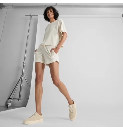 Шорты женские Puma Ess Elevated Shorts Beige 677946-87